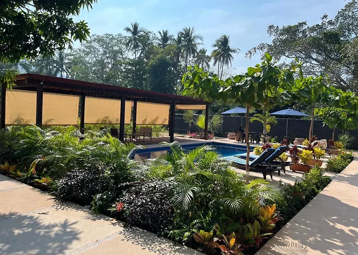 Natura Hotel & Villas