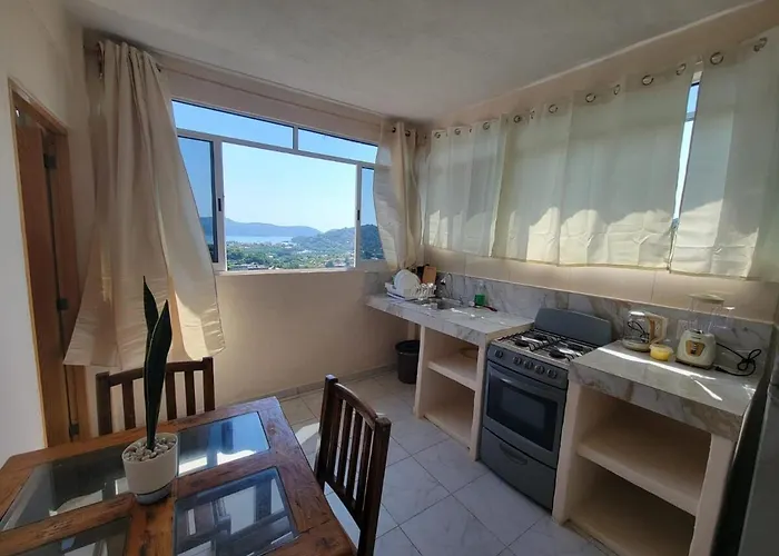 Cozy Apartment With Ocean View